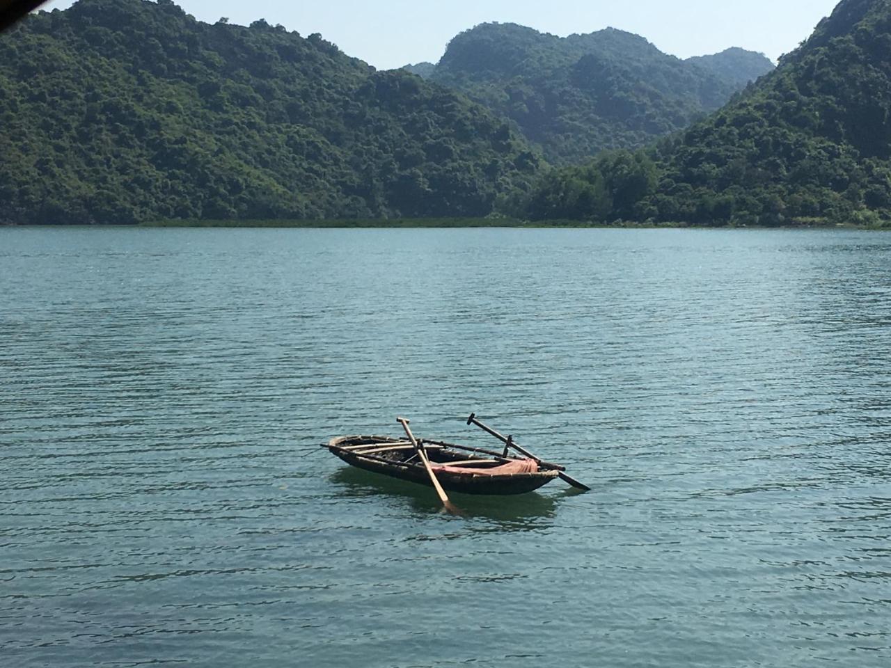 Nam Phuong Hotel Dong Khe Sau Kültér fotó